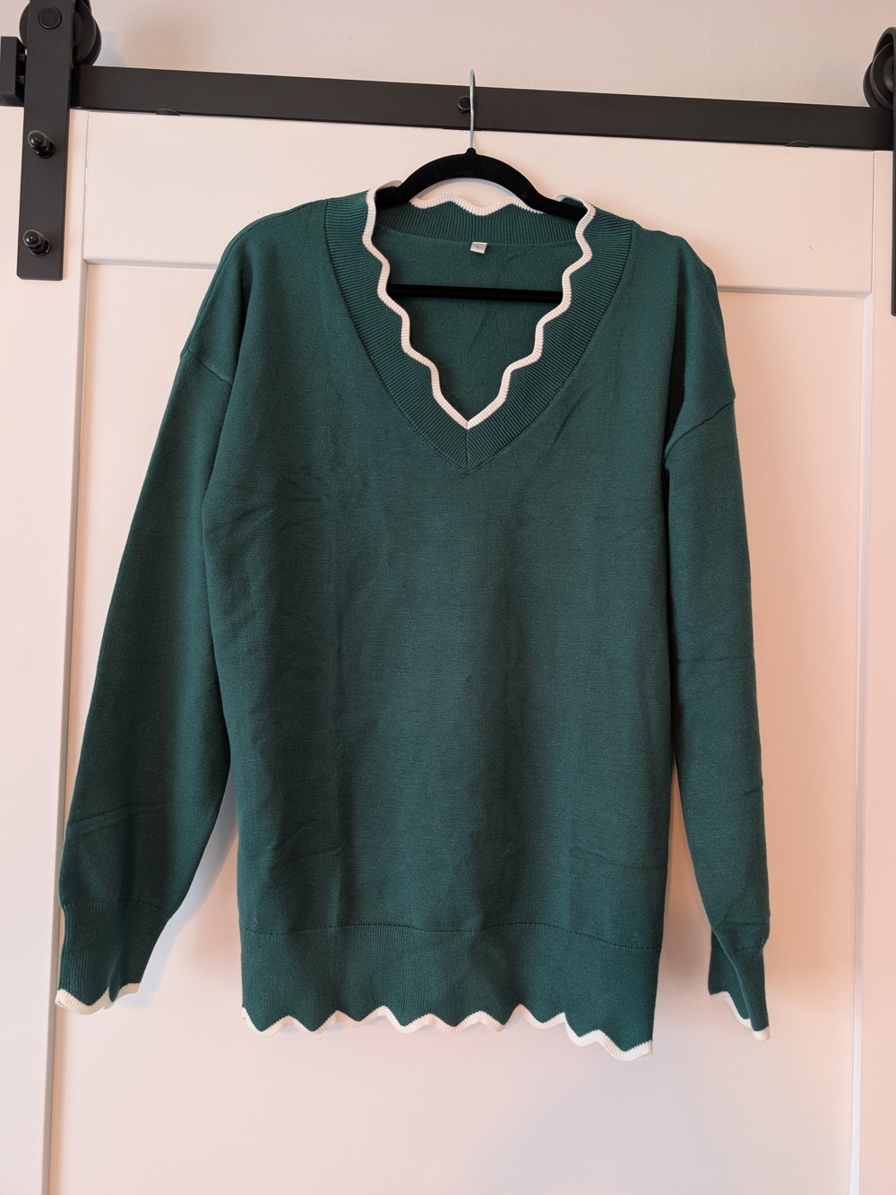 Women's Green V-Neck Sweater with Scalloped Trim